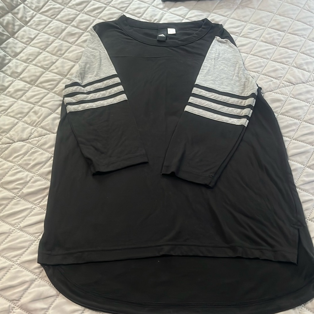 Adidas 3/4 sleeve Tshirt